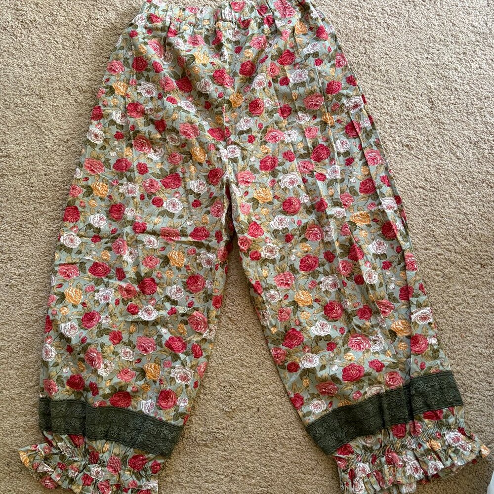 Floral Cottagecore Cropped Pants Bloomers S
